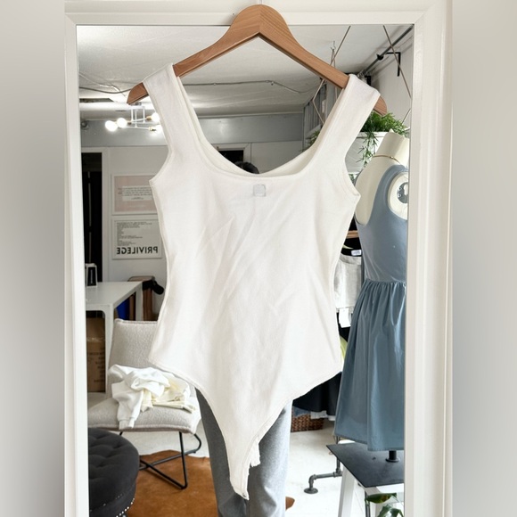 PRIV Knit Bodysuit Size Small - Picture 2 of 2
